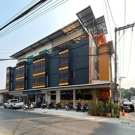 Racha Caftel - 7 House - รชาคาฟเทล Aparthotel Chiang Mai Exterior photo