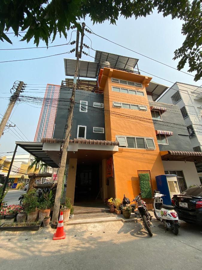 Racha Caftel - 7 House - รชาคาฟเทล Aparthotel Chiang Mai Exterior photo