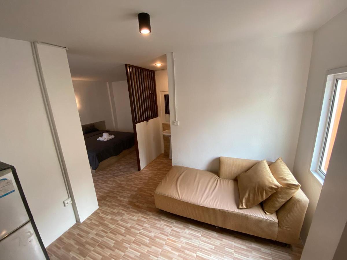 Racha Caftel - 7 House - รชาคาฟเทล Aparthotel Chiang Mai Exterior photo